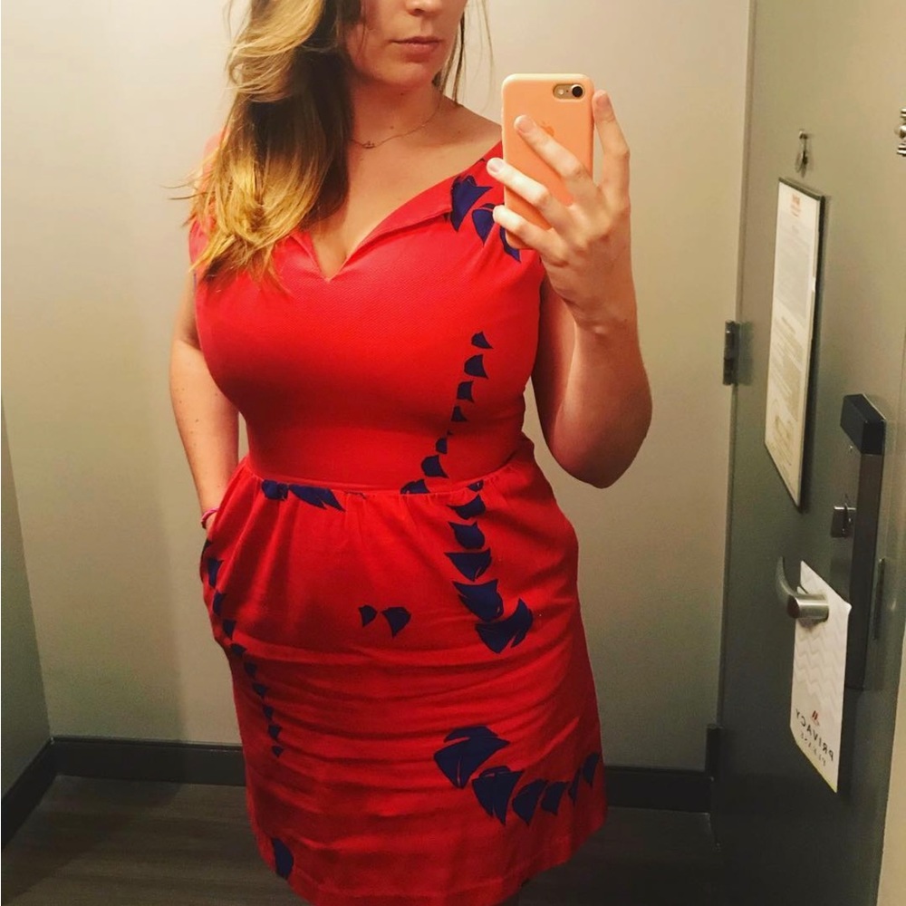 Red and Navy Print Elizabeth McKay Summery Mini Dress Sz 6